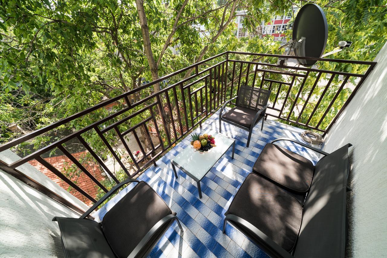 Sensitive Apartment Belgrado Exterior foto